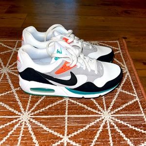 NIKE AIR MAX CORRELATE